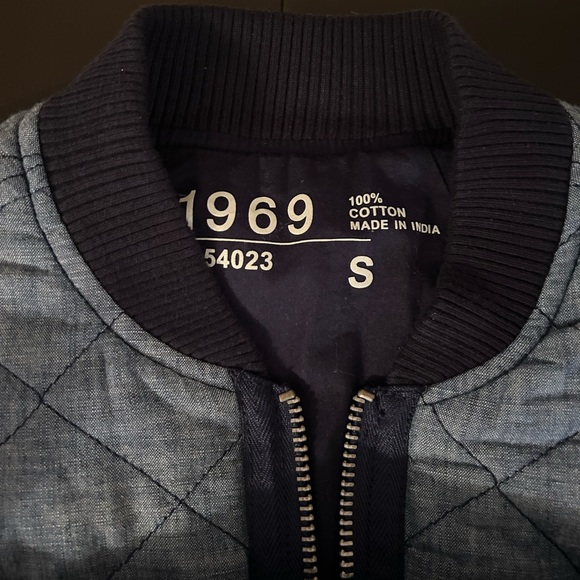 GAP Bomber Jacket - Picture 9 of 10